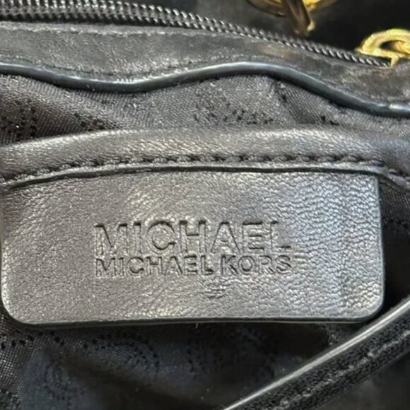 Michael Kors Susannah Large Quilted Black Tote Bag - Picture 13 of 16